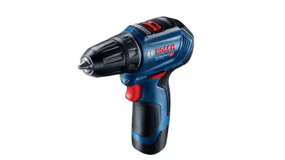 12V 系列的GSR 12V-30 充電式電鑽起子機設計精巧、重量輕，便於在狹小的空間中使用