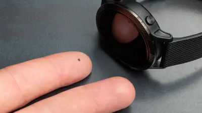 Bosch 感測器體積小，同時搭載整合式微控制器